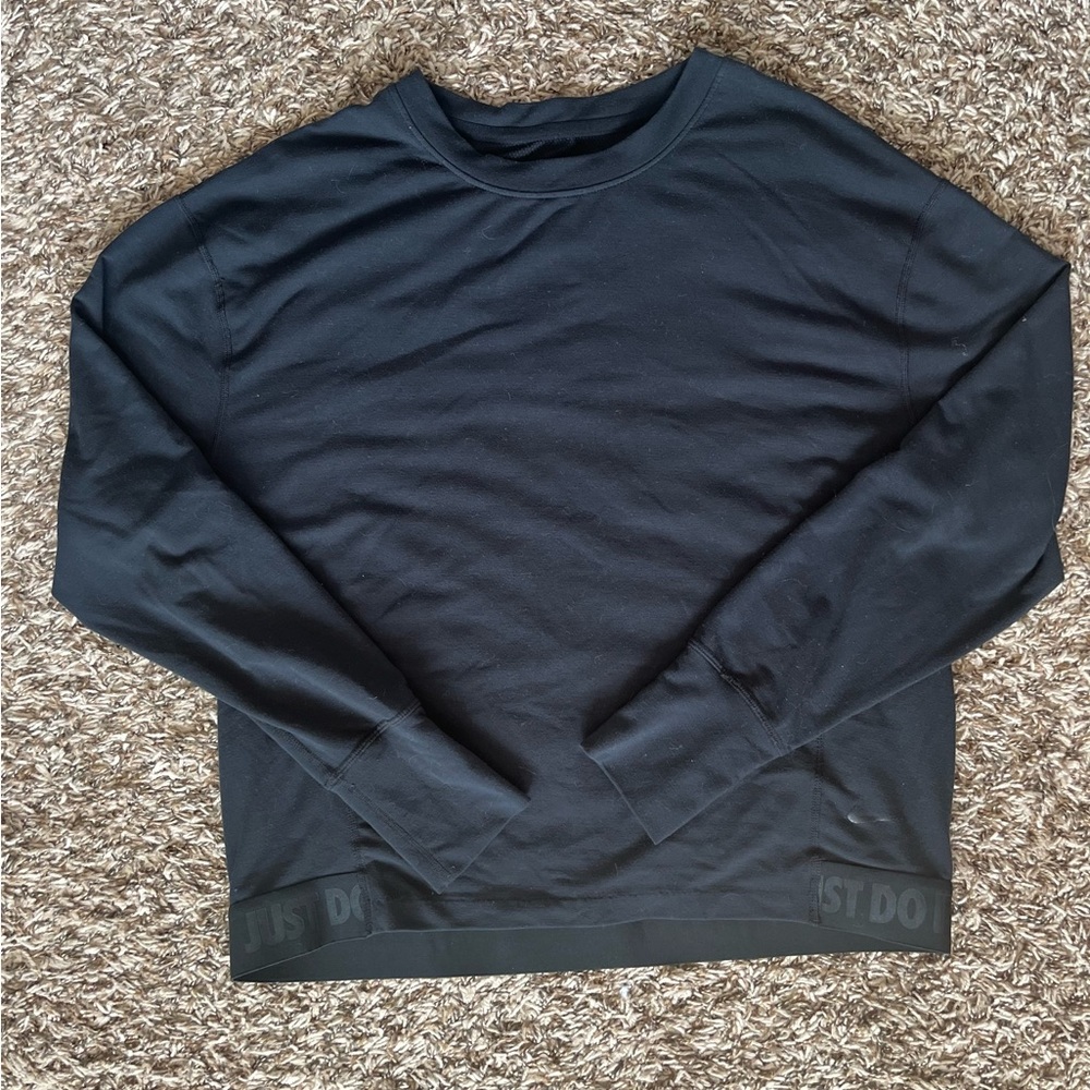Nike Dry Fit pullover Sweatshirt.